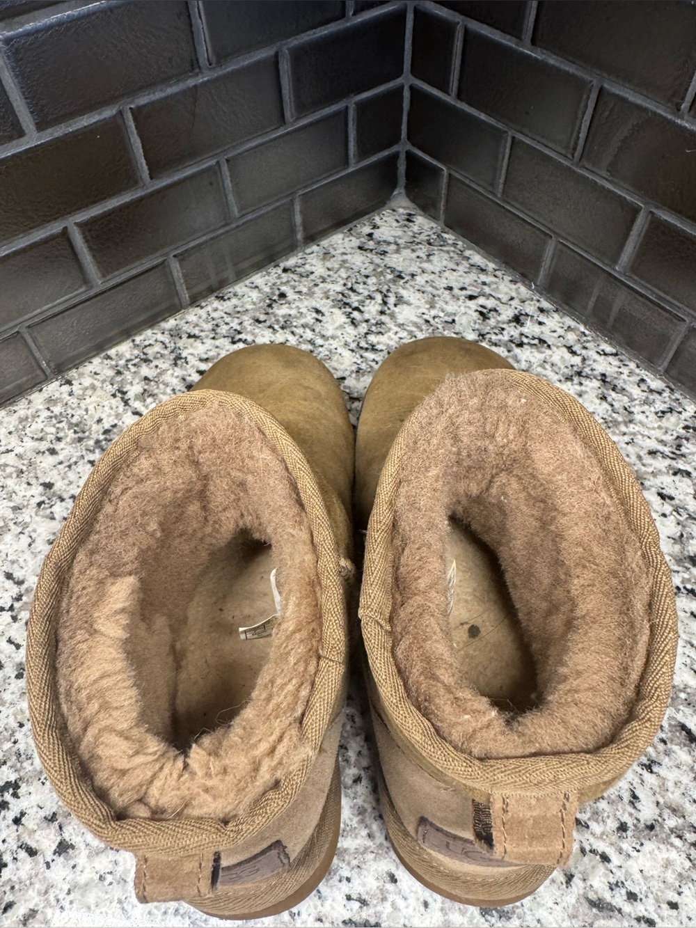 UGG women’s brown booties, sz 7 - Picture 8 of 13